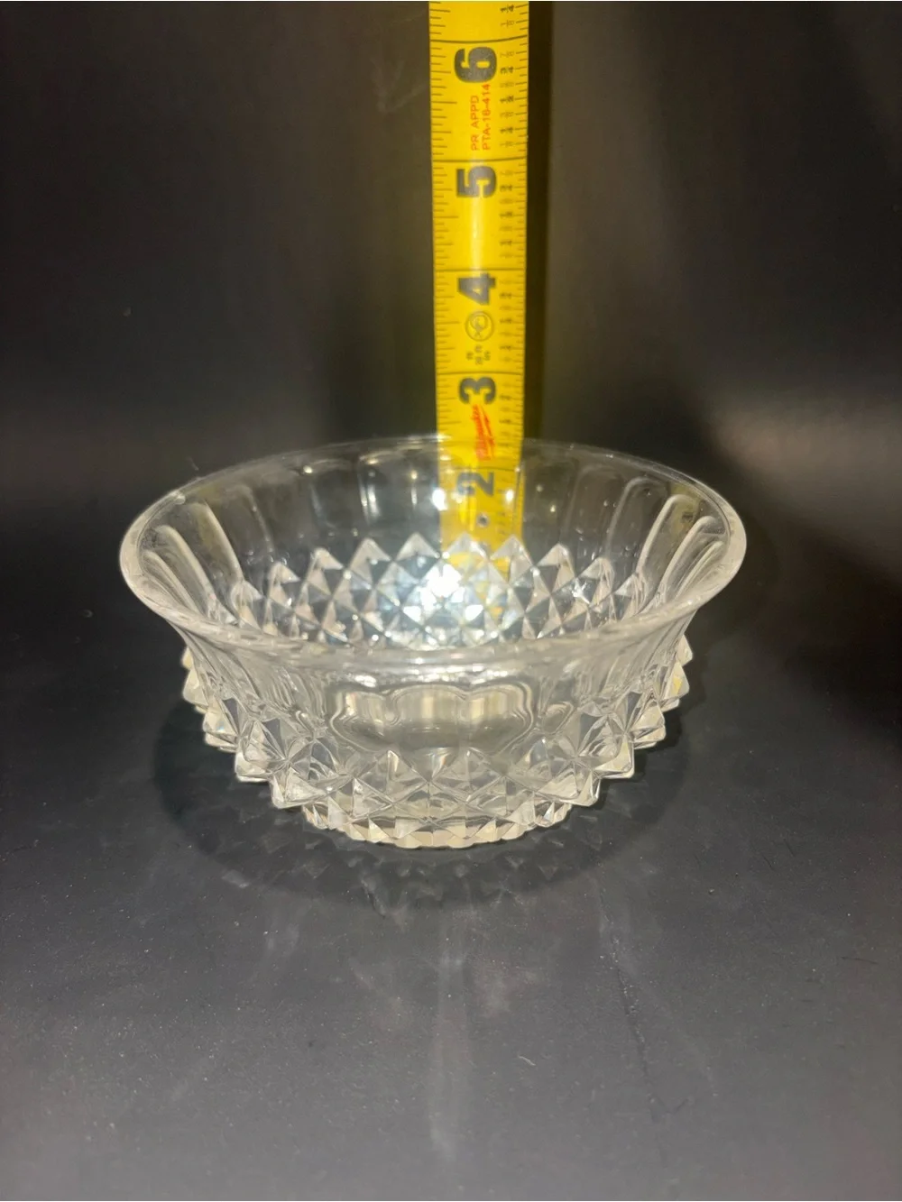 Vintage Clear Glass Diamond-Cut Serving Bowl - Home Dining